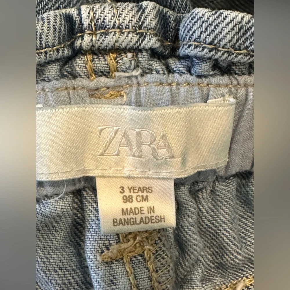 Zara Kids Light Blue Floral Paperbag Style Jeans Size 3 Years - Picture 6 of 6